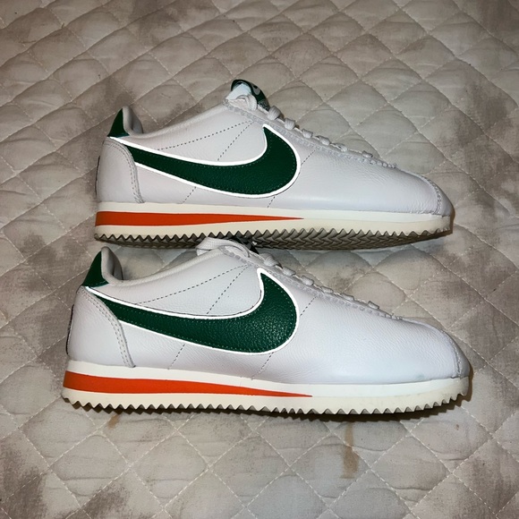 Nike Other - STRANGER THINGS Hawkins Nike Classic Cortez